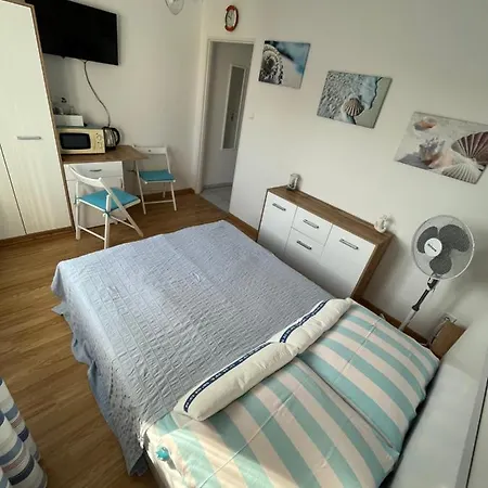 Privatunterkunft Martyna-pokoje Blisko Plazy *
