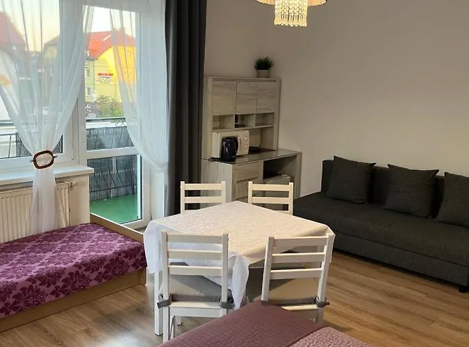 Ubytování v soukromí Martyna-pokoje Blisko Plazy *